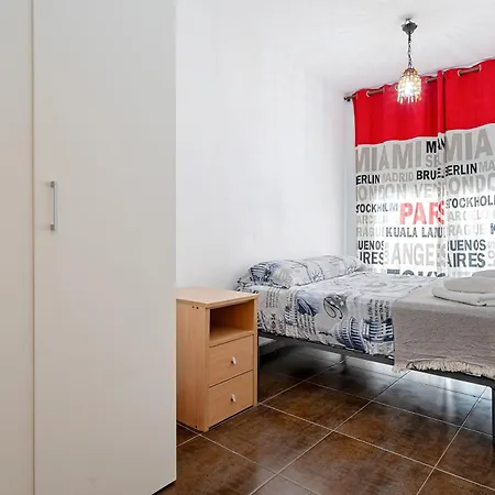 Vendrell Centre شقة